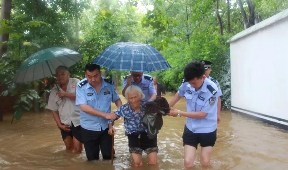 北海台风实时动态，共筑平安防线，风雨同舟，美好未来在望